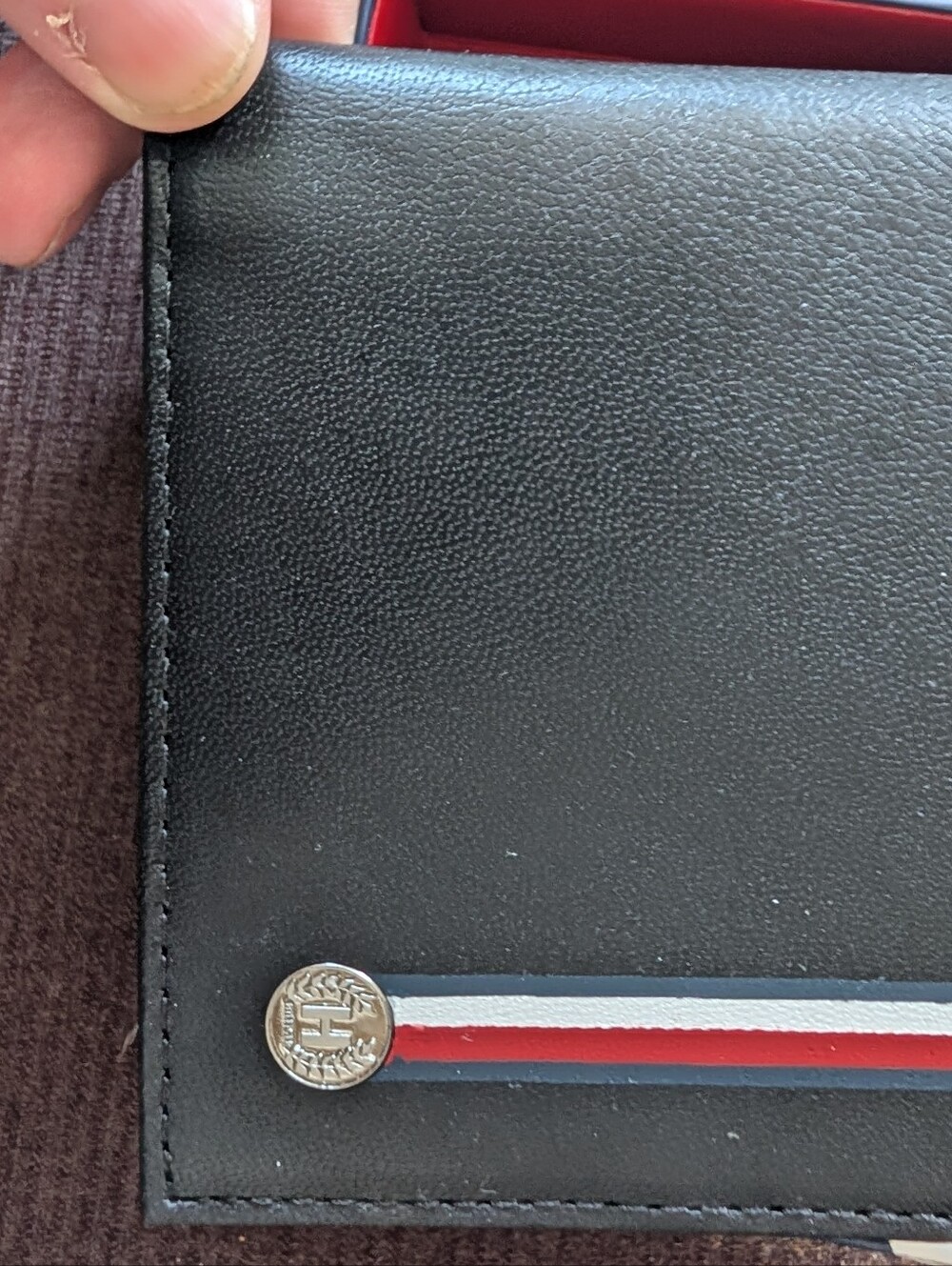 Tommy Hilfiger Navy and Red Men's Wallet Boxed Gift Set